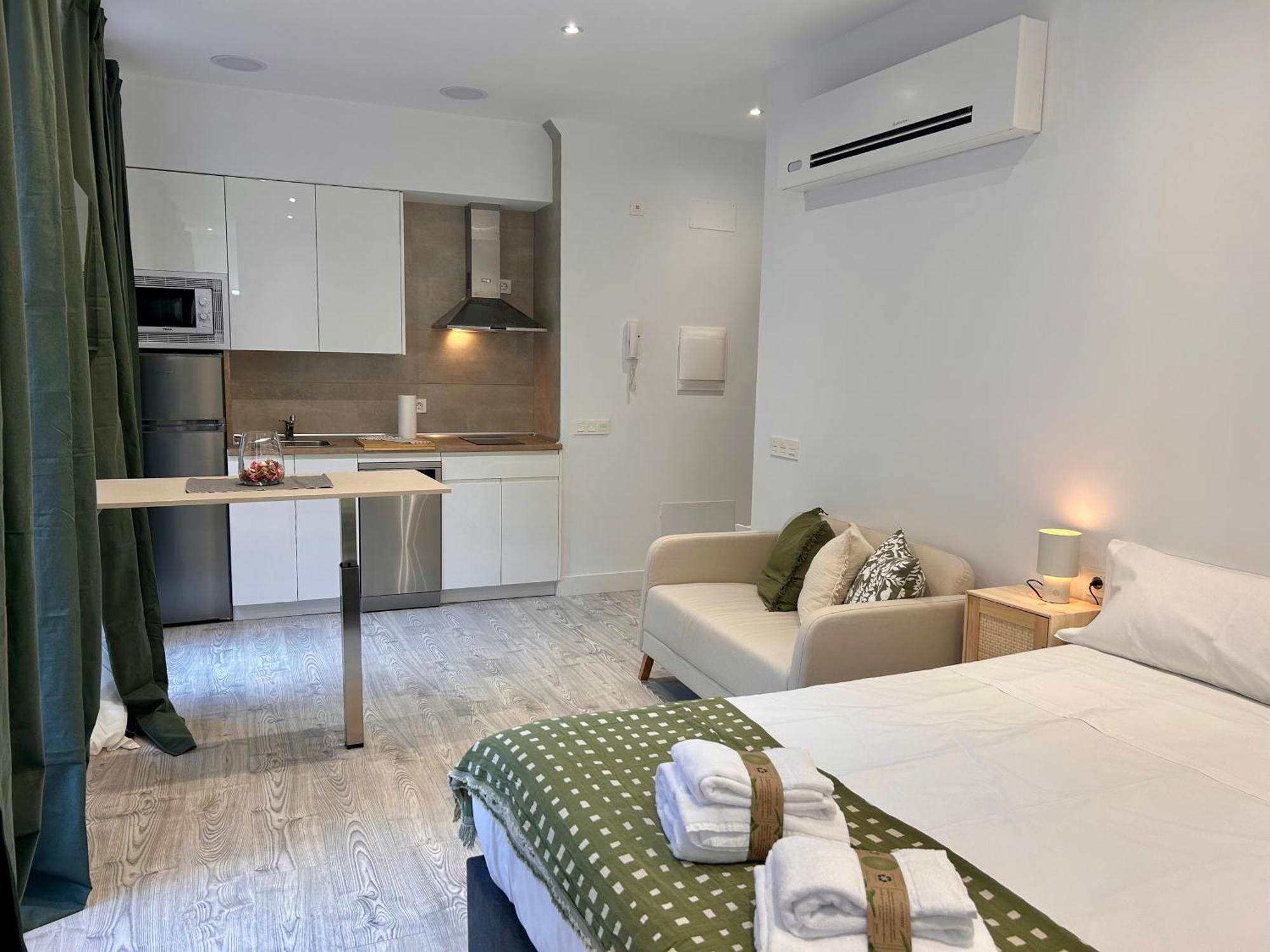 Insidehome Ciudad Del Cine Valladolid Zewnętrze zdjęcie