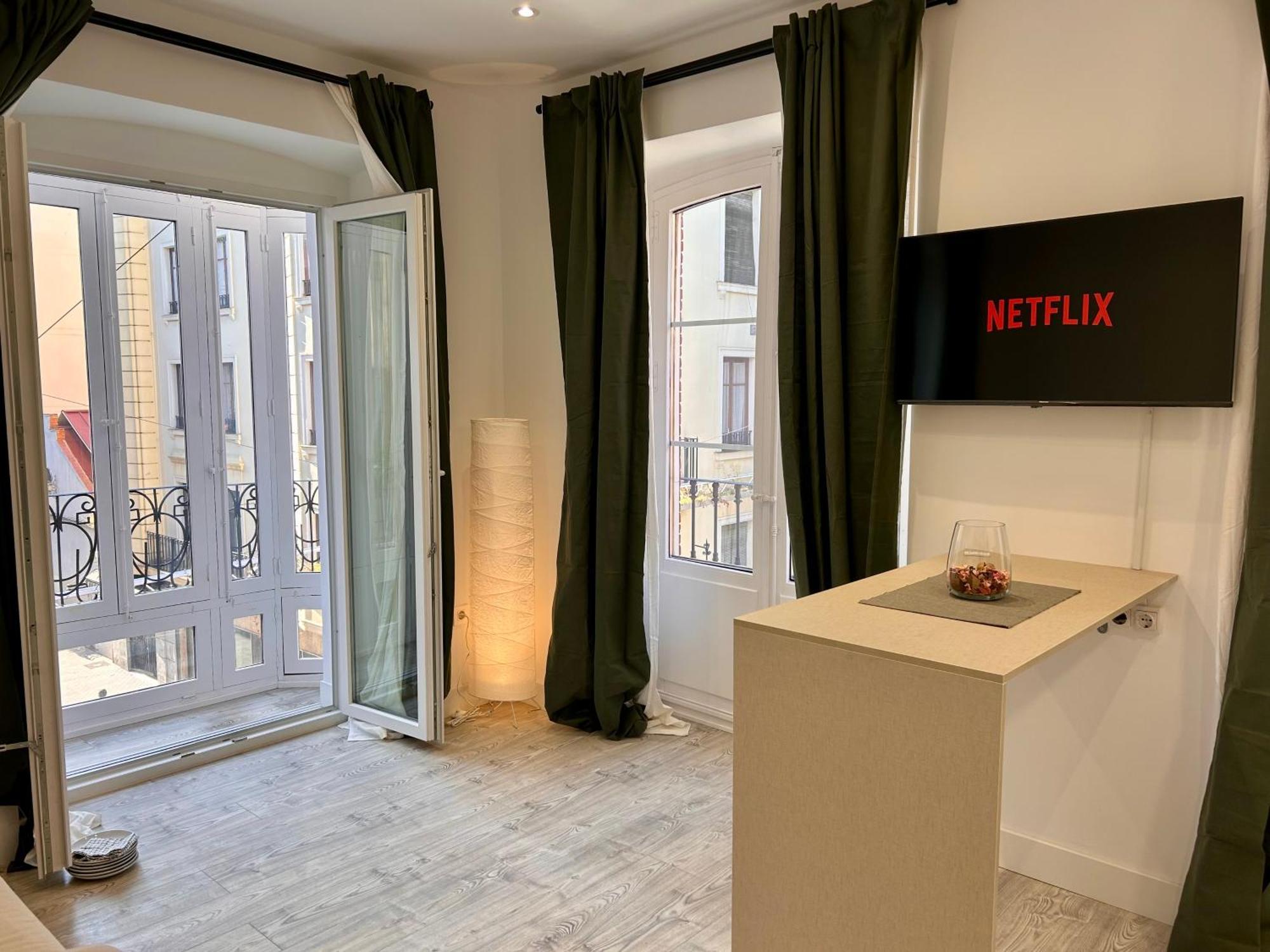 Insidehome Ciudad Del Cine Valladolid Zewnętrze zdjęcie