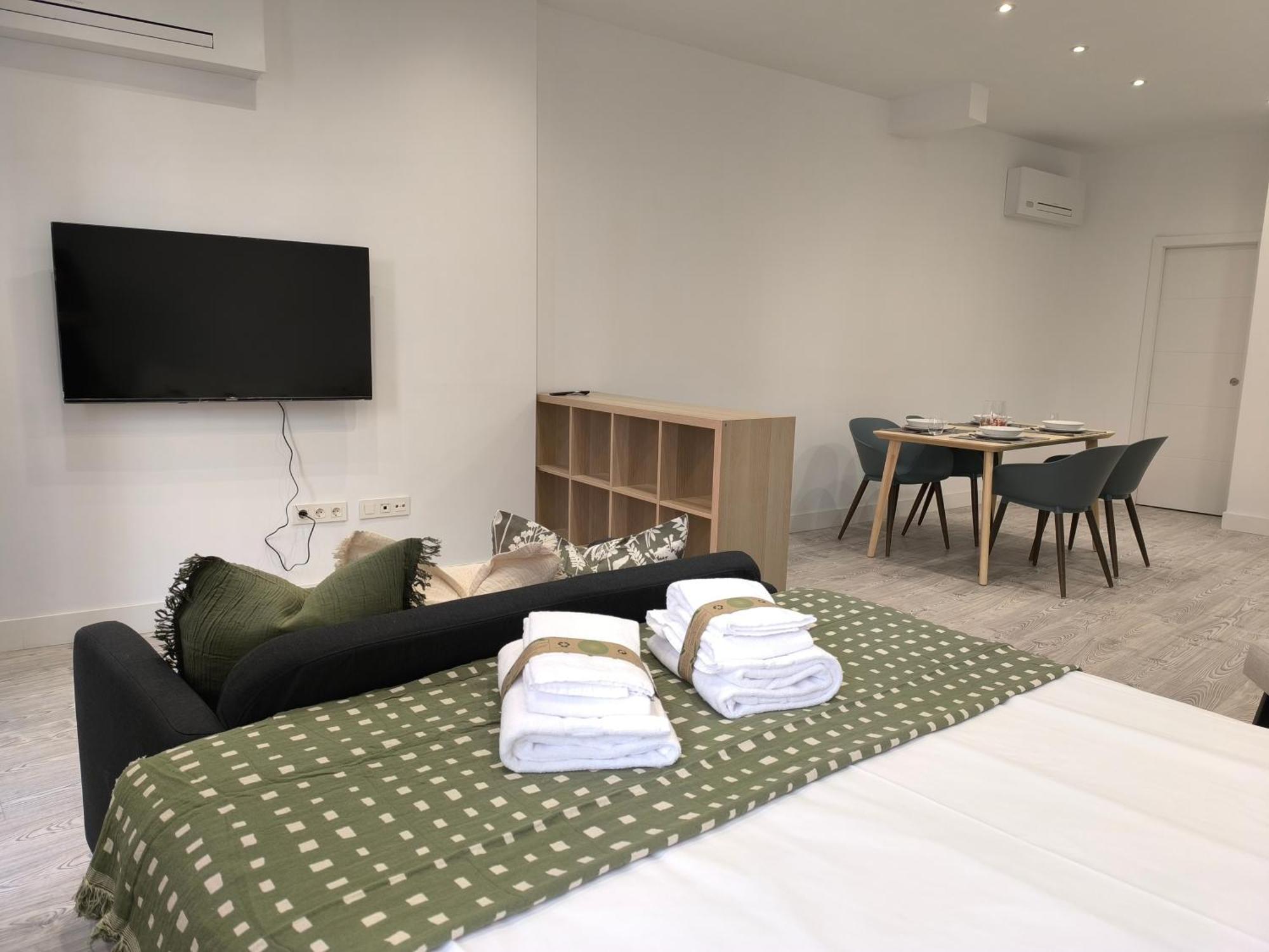 Insidehome Ciudad Del Cine Valladolid Zewnętrze zdjęcie