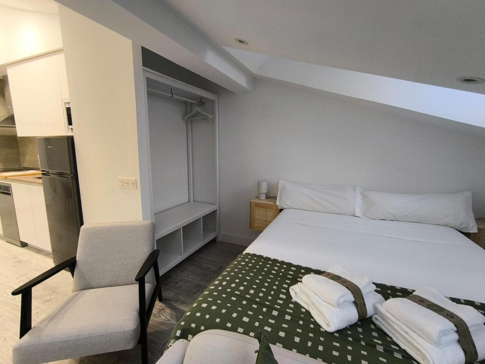 Insidehome Ciudad Del Cine Valladolid Zewnętrze zdjęcie